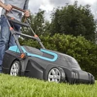 Tagliare l’erba? con Gardena è sempre un piacere
