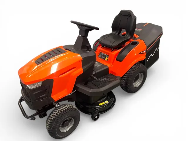 Nuova gamma di trattorini Marina Systems per la manutenzione professionale del verde